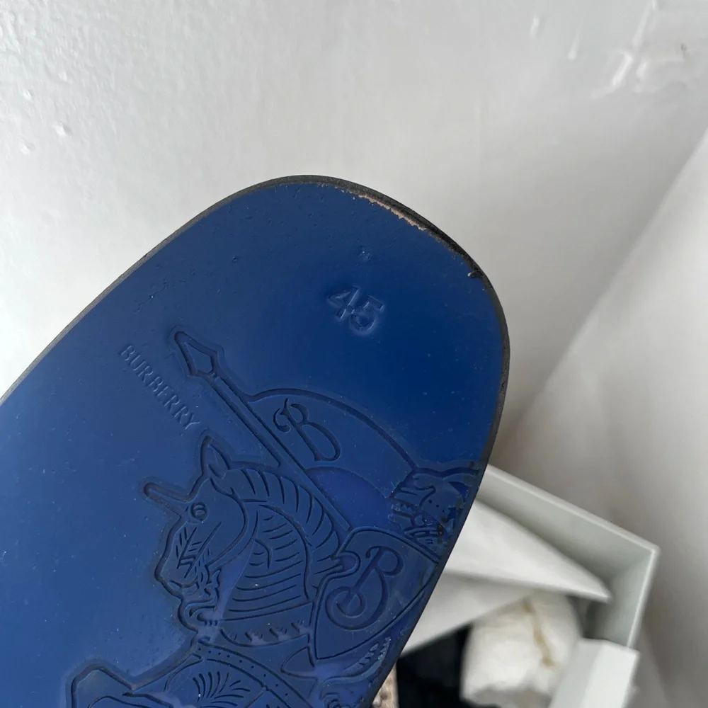 BNIB Burberry Men’s Loafers White Barbed Snakeskin Size 45 US 12 Floor Model - Picture 7 of 10